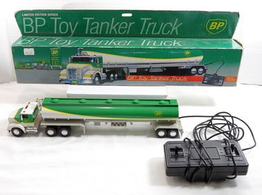 BP TOY TANKER W/TRUCK WIRED REMOTE CONTROL