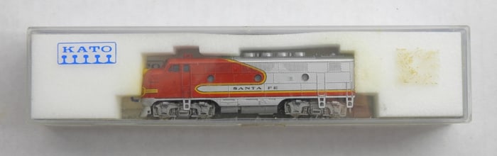 N SCALE KATO 176-051 SANTA FE