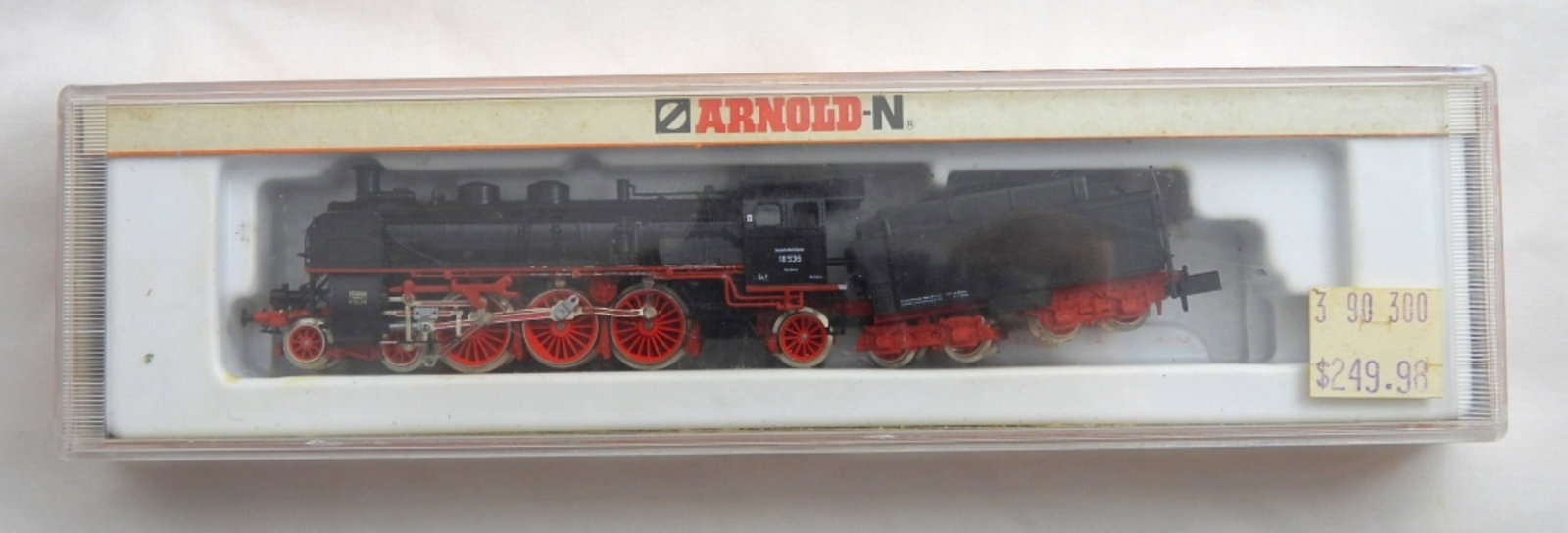 ARNOLD-N SCALE LOCOMOTIVE: IN ORIGINAL CASE