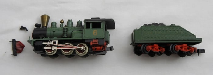 ATLAS N SCALE LOCOMOTIVE & CAR