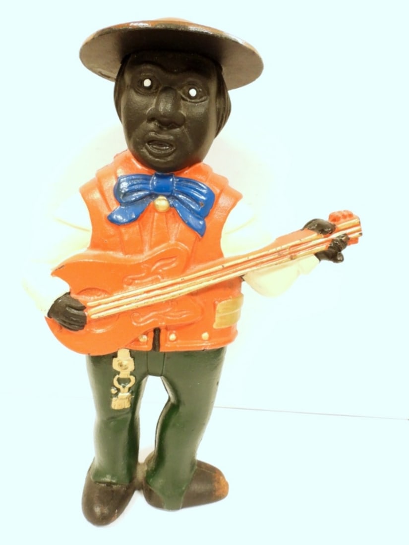 MALE SPANISH FLAMENCO GUITAR BANK: CAST IRON - NO MAKERS MARK