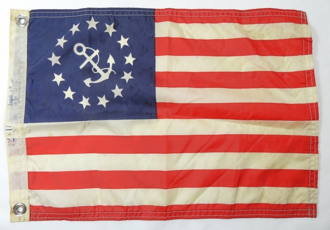 13 STAR NAUTICAL FLAG / YACHT FLAG (1 of 2)