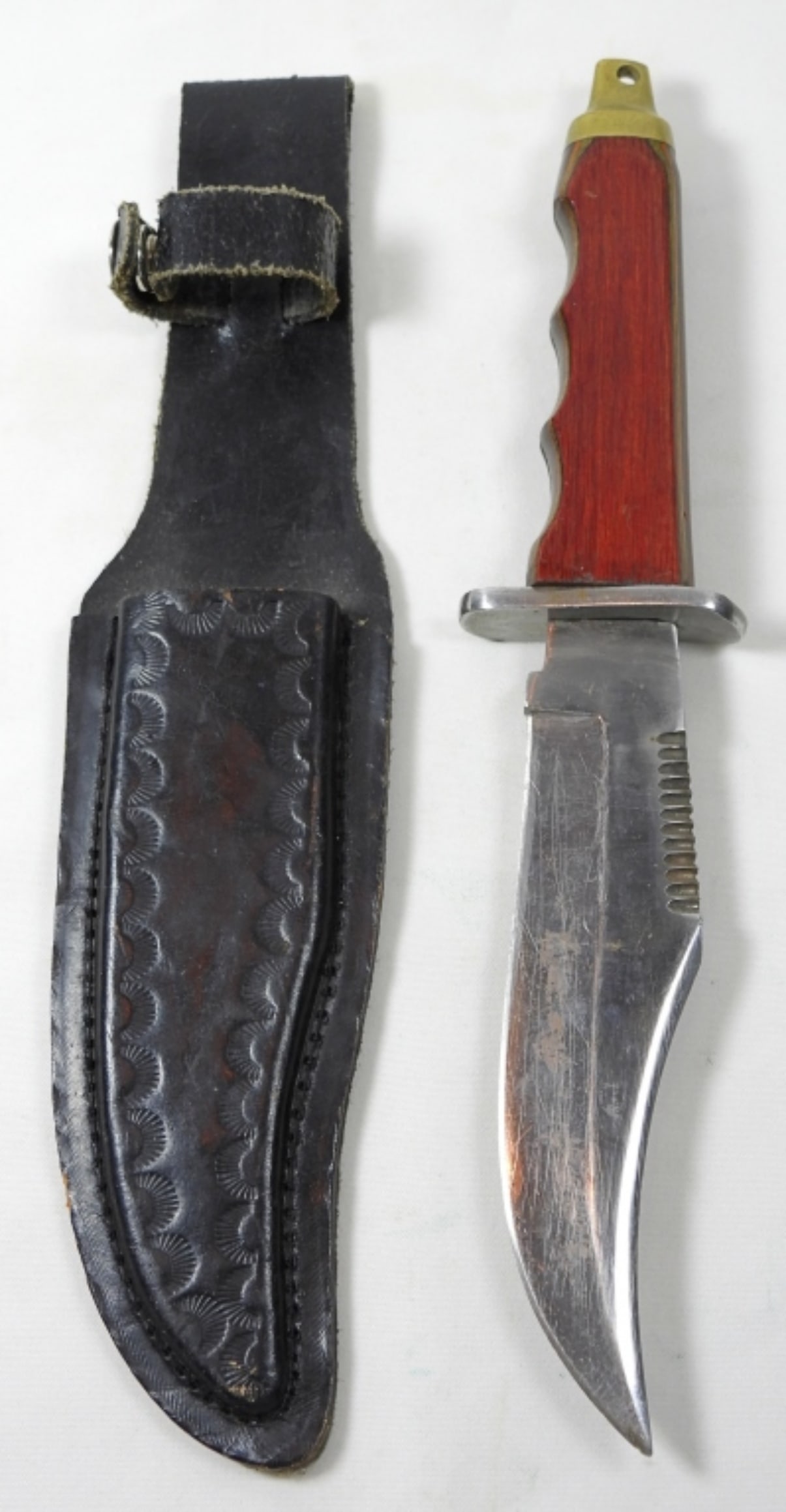 HAND MADE PAKISTAN HUNTING KNIFE: BID NOW!!