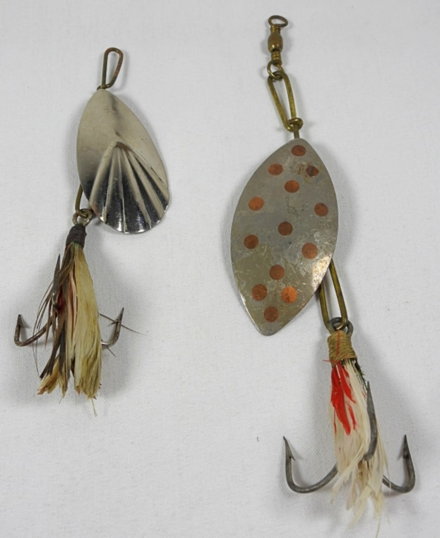 (2) VINTAGE FISHING LURE -PFLUEGER #2460 (1 of 2)