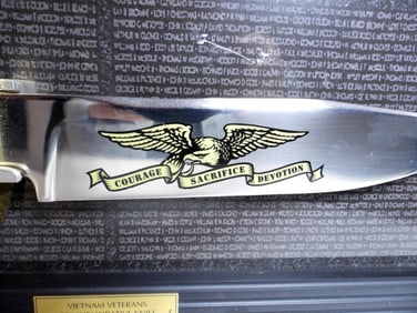 Vietnam Veterans Commemorative Knife
