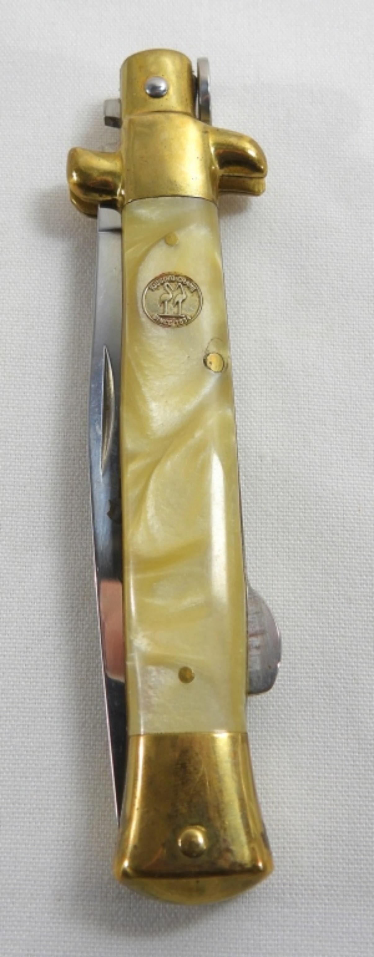 KISSING CRANE STILETTO HAND OPEN: 8 3/4" LONG - LOCKBACK WORKS - NICE PRE-OWNED