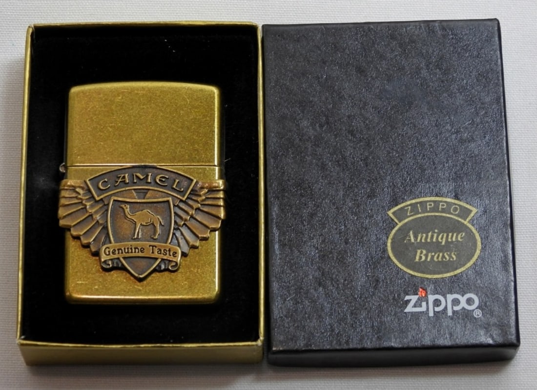1996 SEALED CAMEL CIG GENUINE TASTE EMBLEM ZIPPO (1 of 4)