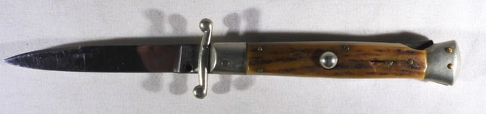 MADE IN ITALY STILETTO PANTENT KNIFE