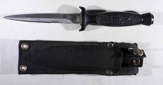 UNITED UC 697 STRAIGHT KNIFE / DAGGER