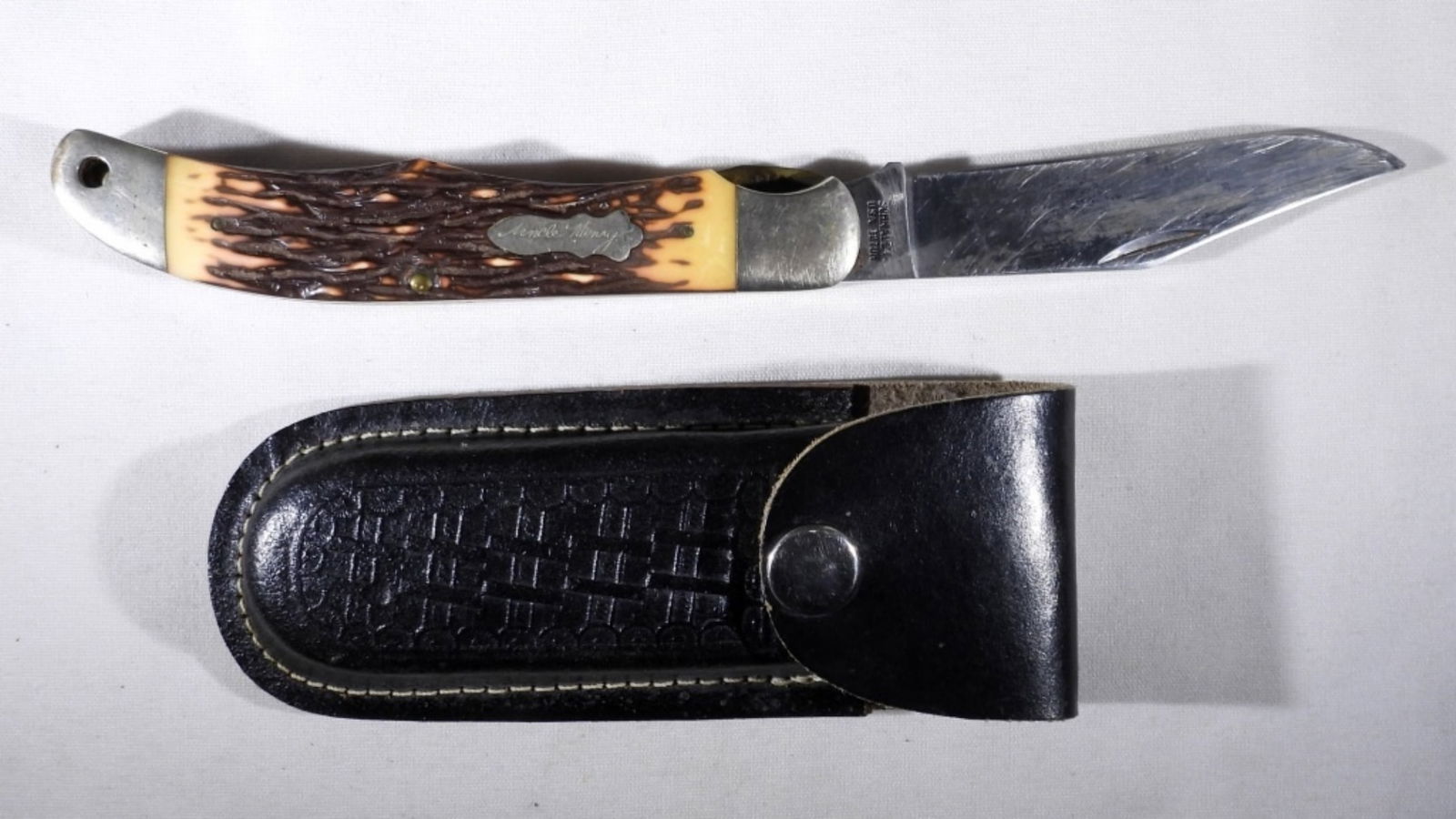 SCHRADE 127UH UNCLE HENRY LOCKBACK (1 of 2)