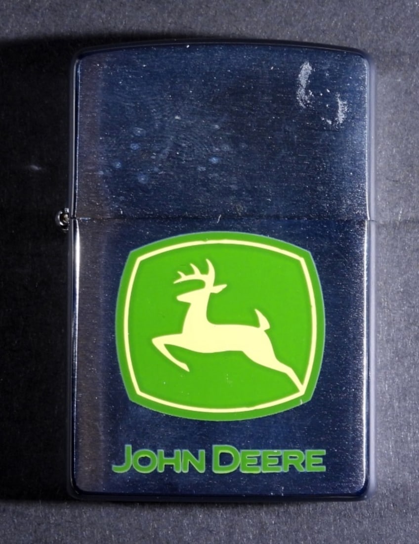 2006 SEALED JOHN DEERE ZIPPO LIGHTER (1 of 3)