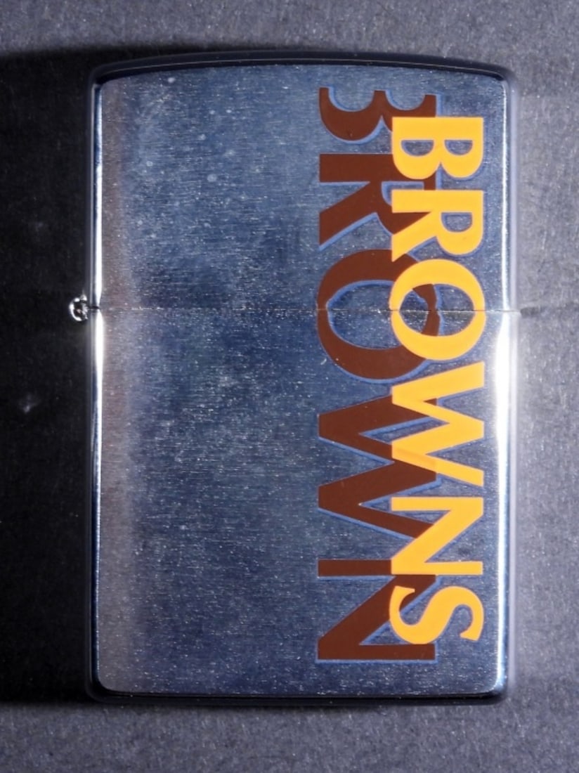 2000 SEALED CLEVELAND BROWNS ZIPPO (1 of 3)