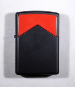 1997 UNFIRED MARLBORO RED ROOF LIGHTER