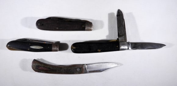 VINTAGE POCKET KNIFE LOT - VALLEY FORGE