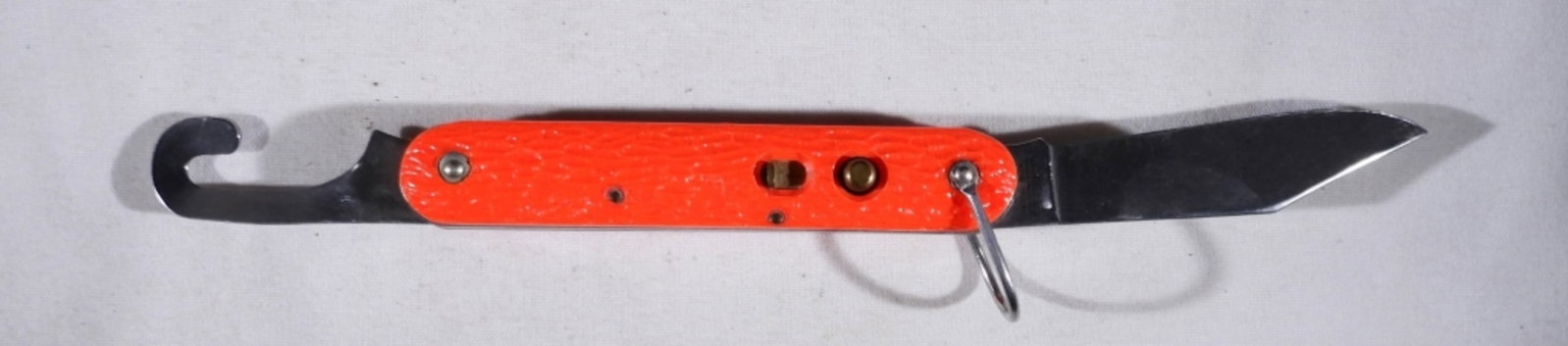 CAMILLUS MILITARY PARATROOPER KNIFE: SWITCHBLADE MILITARY KNIFE, WORKING CONDITION, FLIPS COMPLETELY UP, USED with SLIGHT WOBBLE