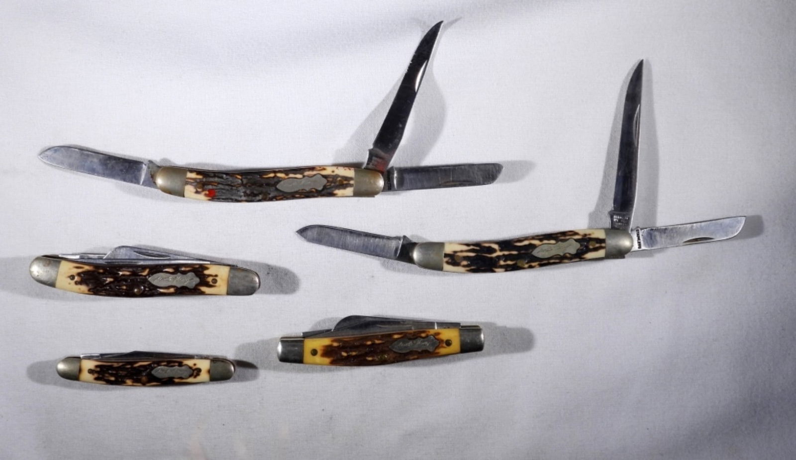 (5) SCHRADE UNCLE HENRY KNIFE LOT (1 of 2)