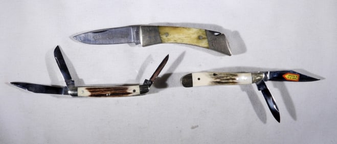 (3) STAG POCKET KNIVES - NICE CONDITION