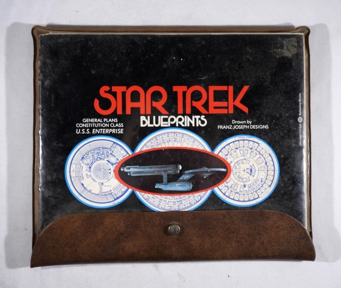 STAR TREK BLUEPRINTS U.S.S. ENTERPRISE (1 of 4)