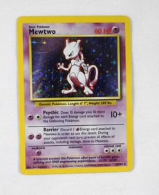 POKEMON MEWTWO BASE SET 10/102 HOLO