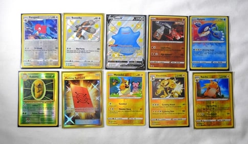 (10) MODERN POKEMON HOLO CARDS