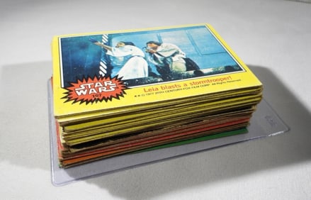 (50) STAR WARS 1977 TOPPS CARDS
