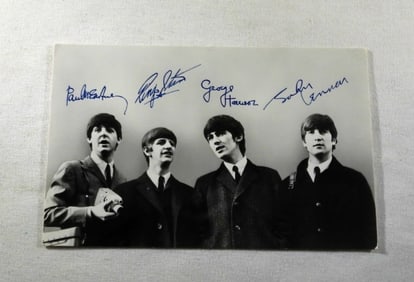 FAN CLUB AUTOGRAPHED PHOTO THE BEATLES
