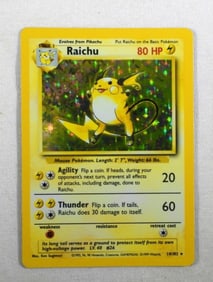 1999 POKEMON TCG RAICHU BASE 14/102