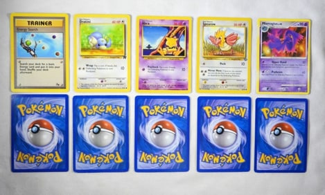 LOT OF 40 POKEMON CARDS