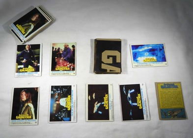 (42) BATTLESTAR GALACTICA CARD LOT