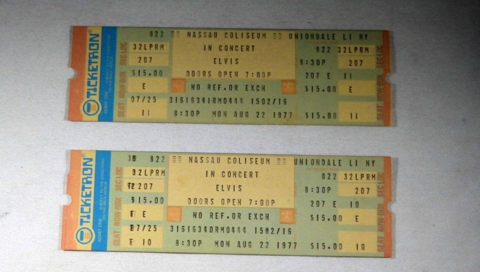 (2) 1977 ELVIS CONCERT TICKETS: UNIONDALE NY, NASSAU COLISEUM AUG 22, 1977