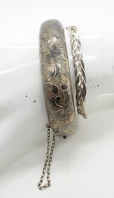 VTG STERLING ETCHED BANGLE, HINGED