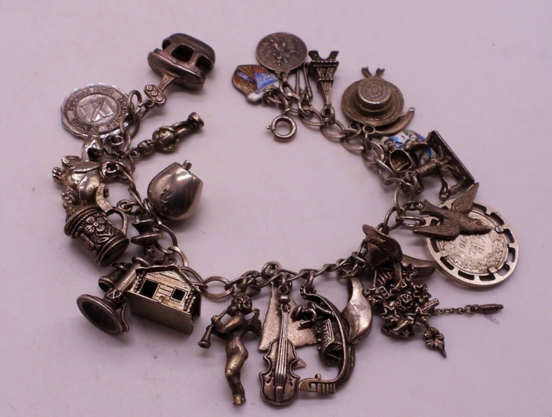 VINTAGE STERLING CHARM BRACELET (1 of 2)