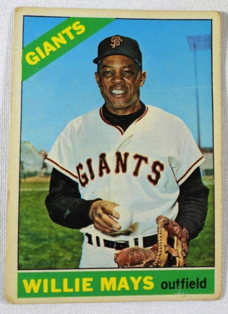 1966 TOPPS #1 WILLIE MAYS HOFer (1 of 2)
