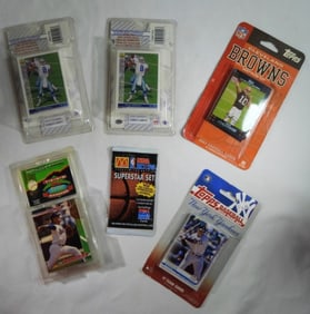 (5) SEALED CARD PACKS - MIXED SPORTS