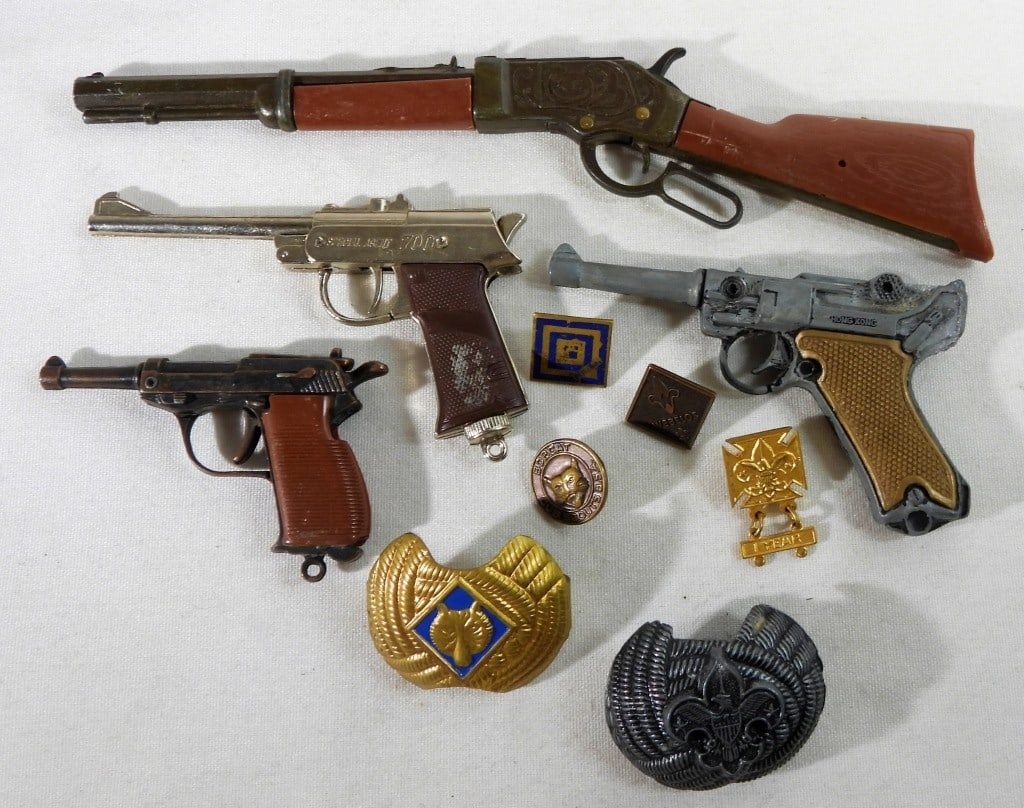 SCOUTS & MINI TOY GUN LOT: FUN BOYS LOT
