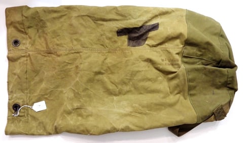 VINTAGE U.S. MILITARY DUFFEL BAG