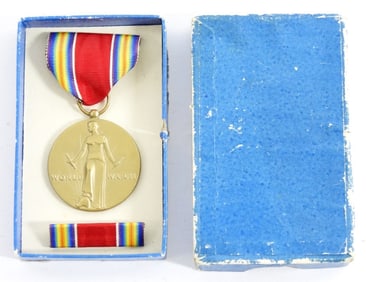 1941-1945 VICTORY WORLD WAR II MEDAL