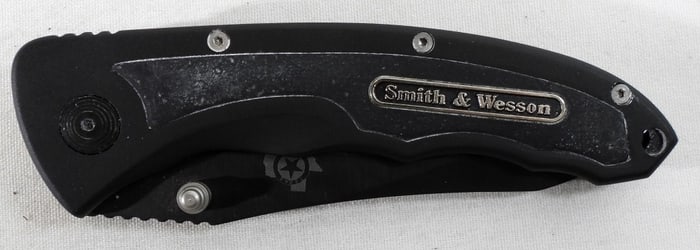 SMITH & WESSON KNIFE