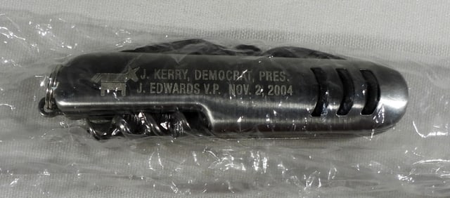 MULTI PURPOSE ENGRAVED POCKET KNIFE