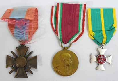 (3) FOREIGN WAR MEDALS - FRANCE