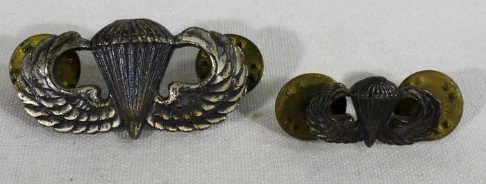 (2) ARMY AIRBORNE PARATROOPER PINS