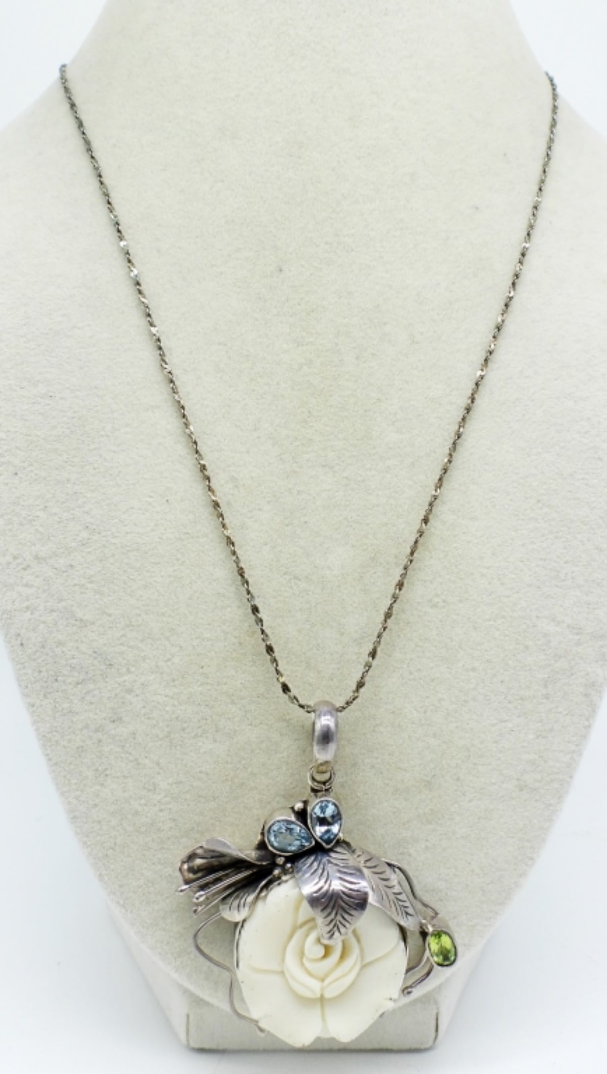 VTG STERLING TOPAZ/PERIDOT FLOWER PNDT (1 of 3)