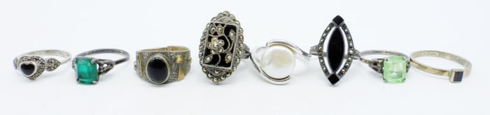 (8) STERLING FASHION RINGS