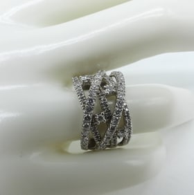 14KWG DIAMOND CRISS CROSS RING