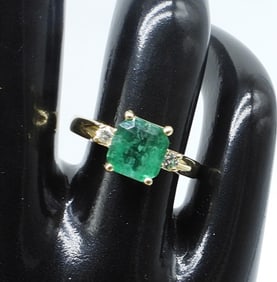 NATURAL EMERALD & DIAMOND 14KYG RING