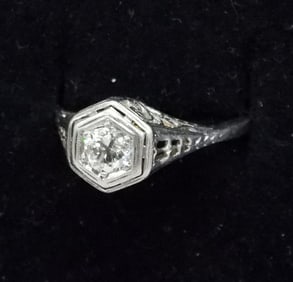 VTG PLATINUM DIAMOND ENGAGEMENT RING