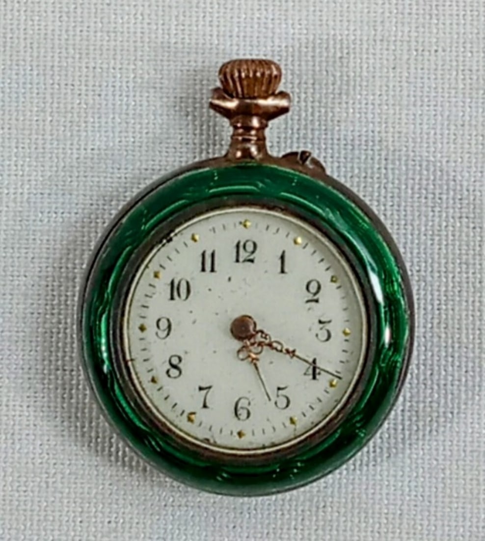 GREEN ENAMEL LADIES ANTIQUE WATCH