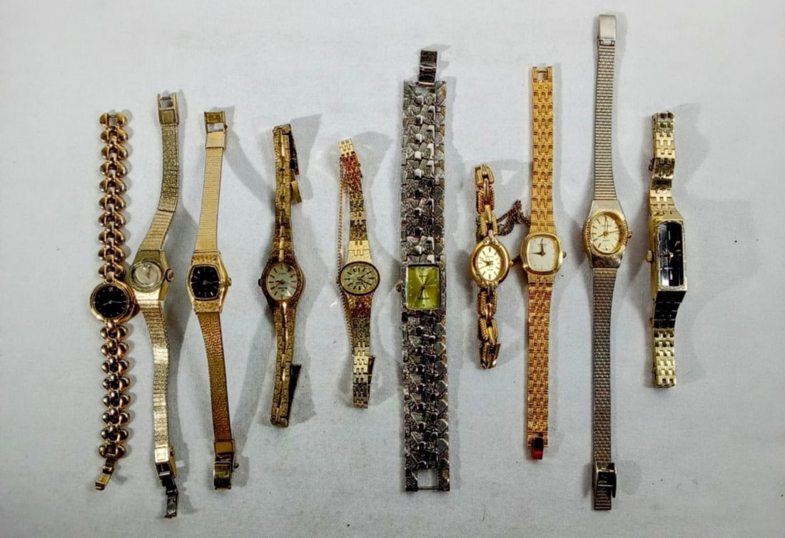 10 LADIES GOLD TONE WATCHES: WATCHES ARE NOT VERIFIED, AUTHENTICATED, OR TESTED IN RUNNING CONDITION UNLESS SPECIFIED CITIZEN, WALTHAM, SEIKO AND MORE