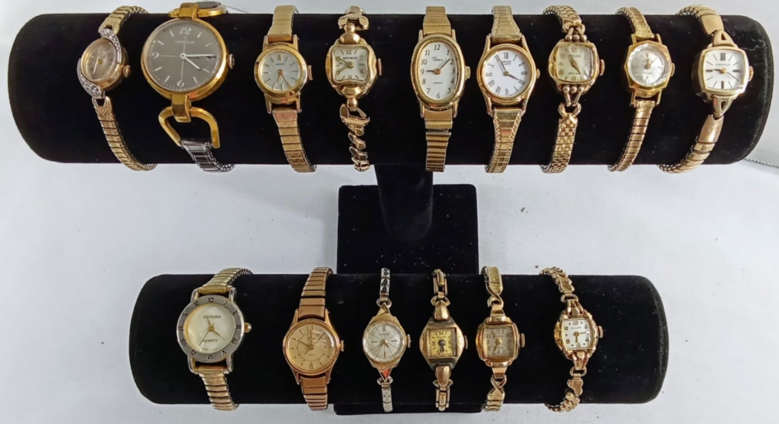 15 LADIES GOLD TONE WATCHES: WATCHES ARE NOT VERIFIED, AUTHENTICATED, OR TESTED IN RUNNING CONDITION UNLESS SPECIFIED, INCLUDING TIMEX, BENRUS, BULOVA, GRUEN, SEIKO, AND MORE