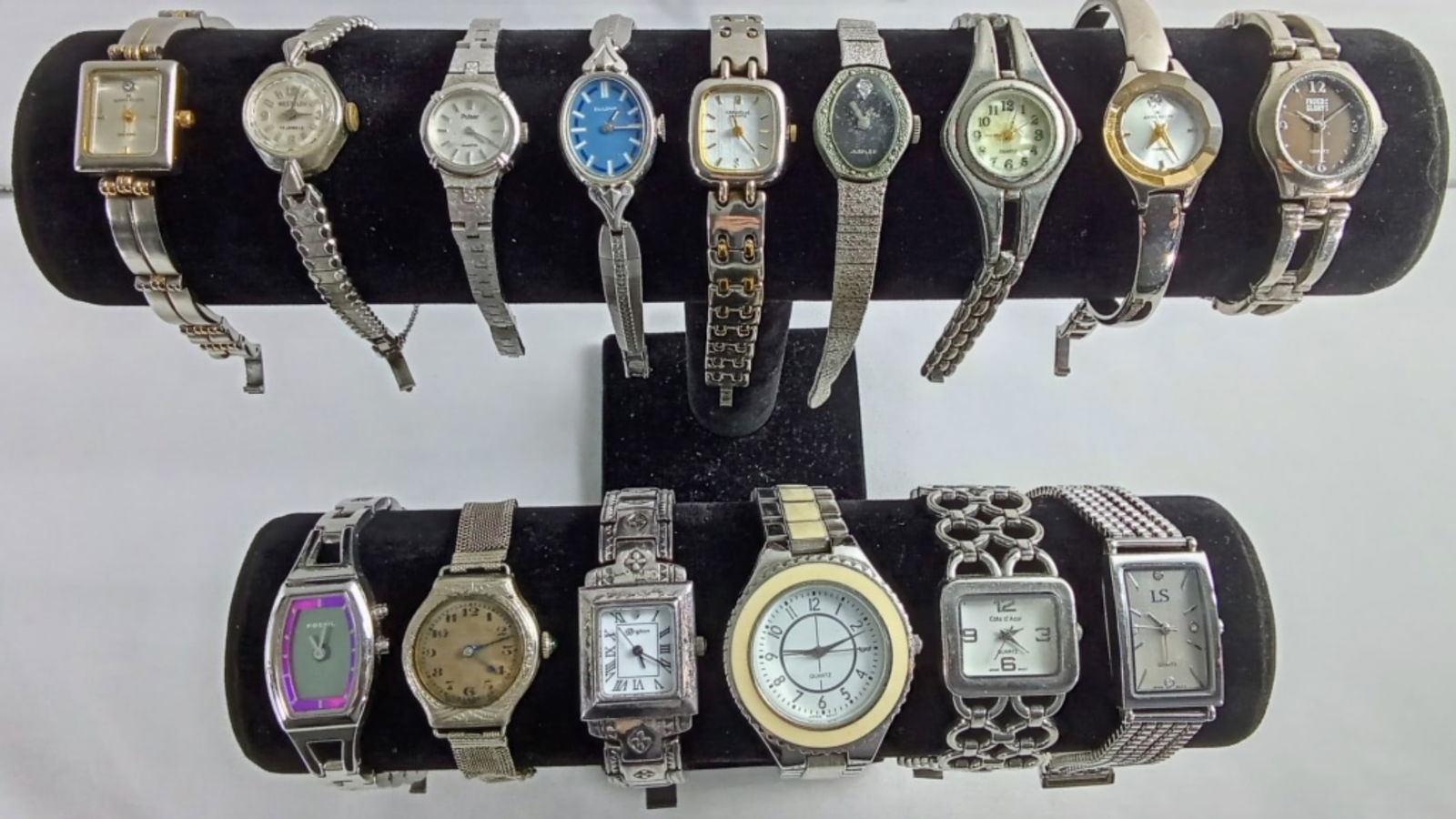 15 SILVER TONE LADIES WATCHES: WATCHES ARE NOT VERIFIED, AUTHENTICATED, OR TESTED IN RUNNING CONDITION UNLESS SPECIFIED, INCLUDING BULOVA, FOSSIL, AND MORE